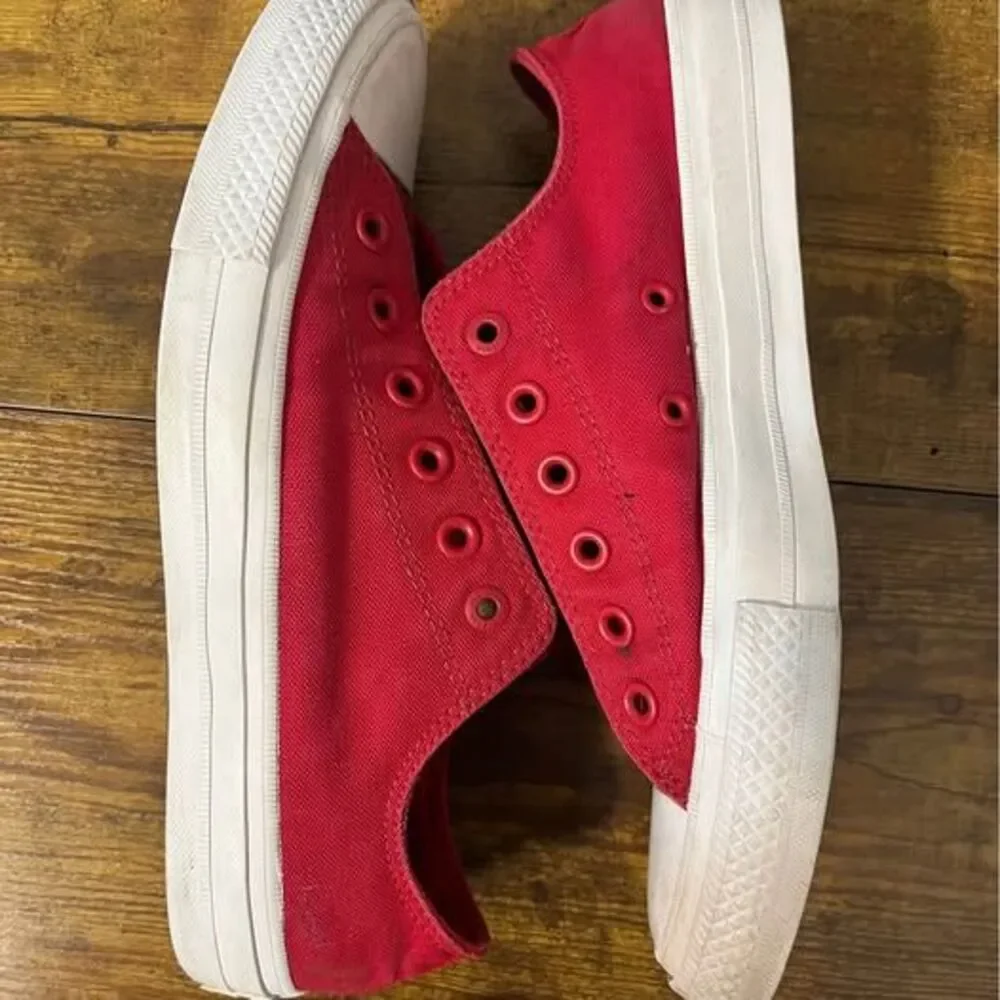 Converse Chuck Taylor bundle size 7.5 mens  and 8 mens
